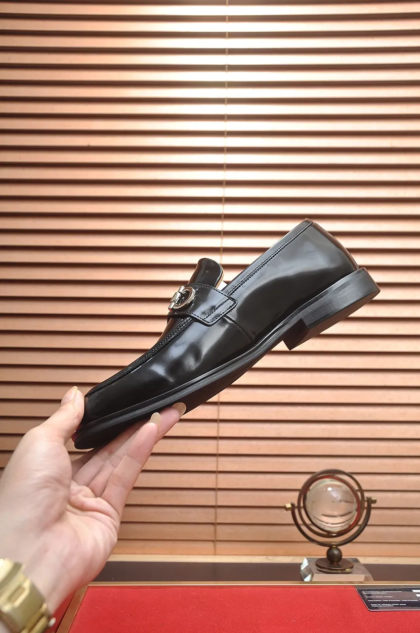 Men's shoes 💰620💶 [Ferragamo/Ferragamo] The latest model in the counter. Original imported open-sided high-quality cowhide hand-woven + imported 🐂 cowhide + original luxury metal buckle + original combination outsole. Comparative and stress-free 38--45 (45 custom-made)